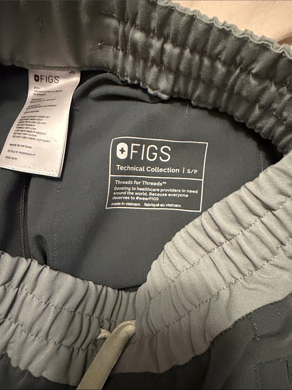 Figs Bonsai High Waisted Cargo Scrub Pants - Picture 3 of 3